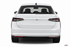 Škoda Superb 1.5 TSI MHEV 150 DSG L&K Crystal FL