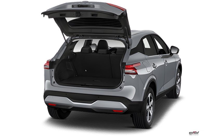 Nissan Qashqai 1.3 DIG-T 158 CVT Sky Pack 4x4